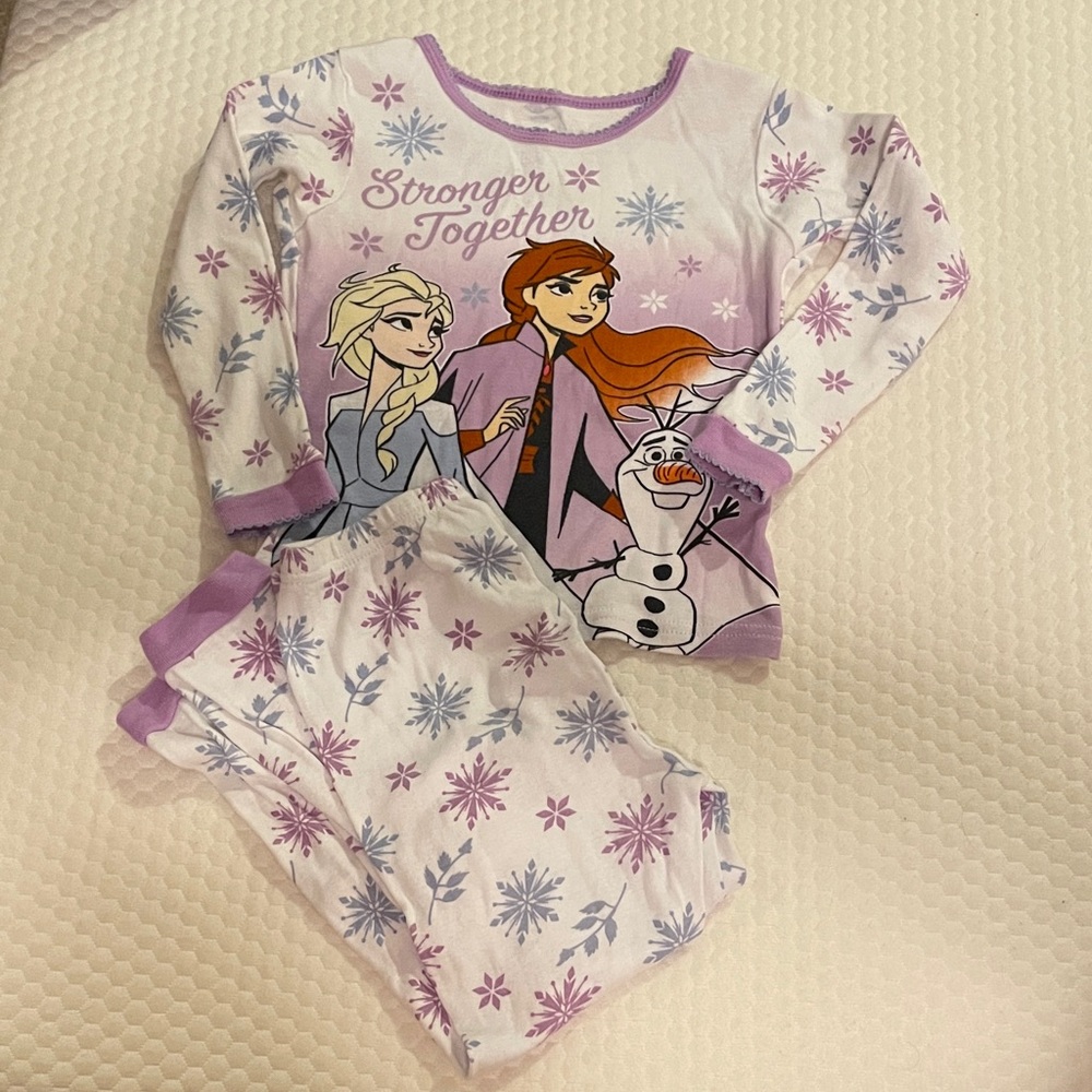 Disney Frozen Kids Pajama Set - Purple and White 5T